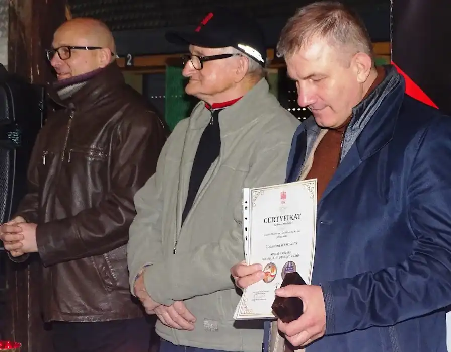 "10 strzałów Ku Chwale Ojczyzny". Patriotyczne zawody strzeleckie na sądeckiej strzelnicy