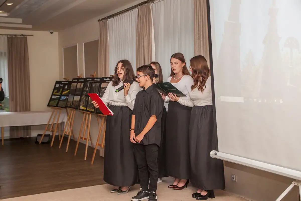 Małastów jednoczy wolontariuszy. Uroczyste zakończenie akcji porządkowania cmentarzy wojennych