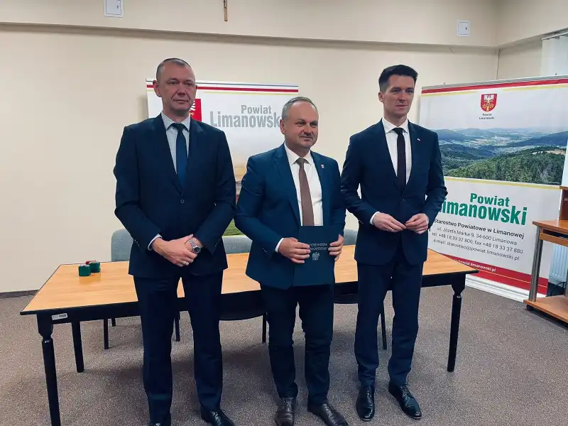 Wicewojewoda Mateusz Małodziński w Limanowej. Uczestniczył w XXXIII sesji Rady Powiatu