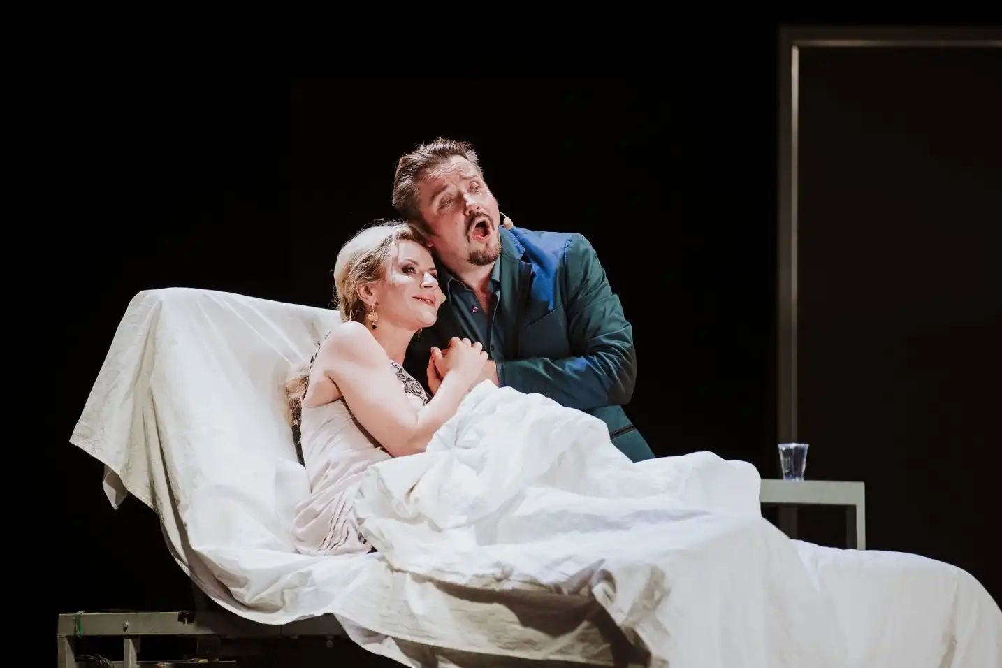 Krynicka publiczność obejrzała jedną z najbardziej znanych oper w historii muzyki – „Traviatę”
