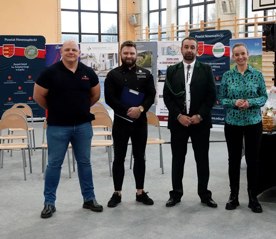 Zwyciężczynie III Powiatowego Konkursu Kulinarnego: Comber z jelenia i deser w klimacie sądeckiej jesieni