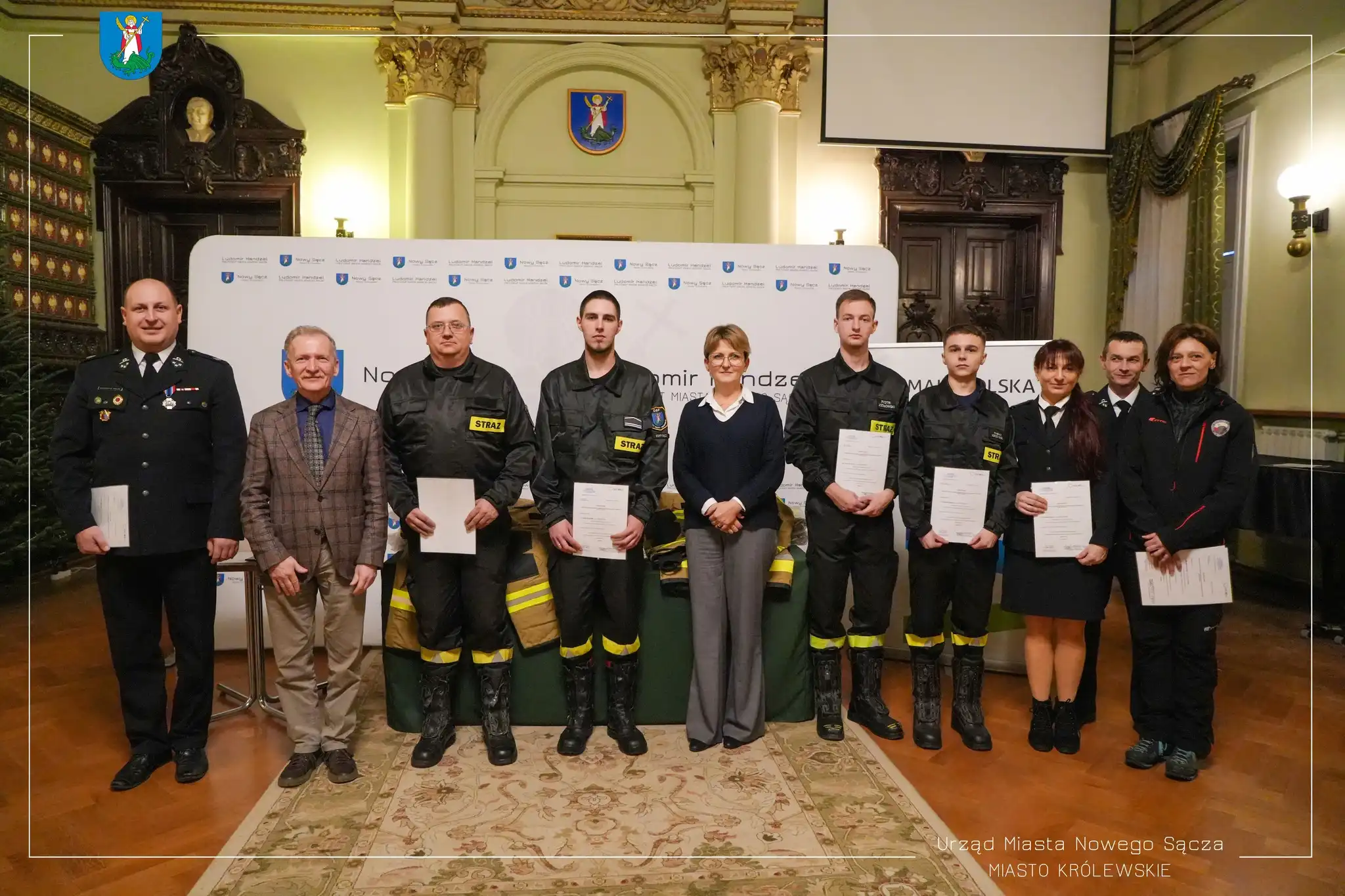 Nowe umundurowanie i certyfikaty dla strażaków z OSP „Biegonice”