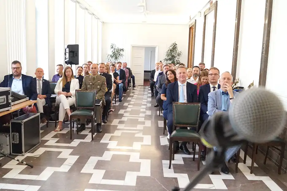 PWSZ Uczelnią Liderów 2022 z wyróżnieniem