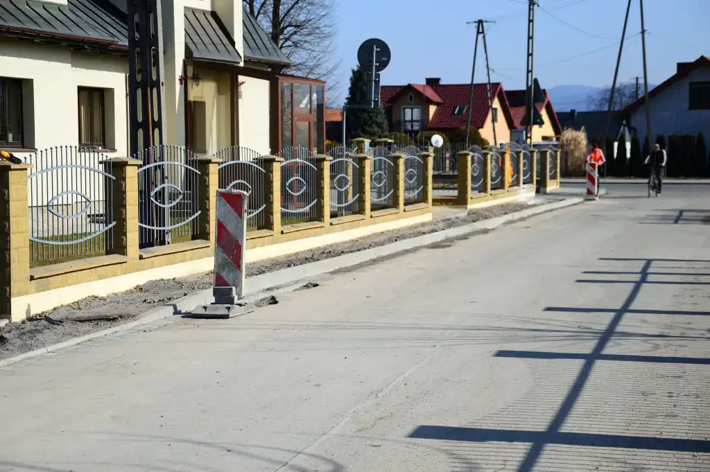 Świniarsko zyska nowy chodnik. Wyłoniono wykonawcę