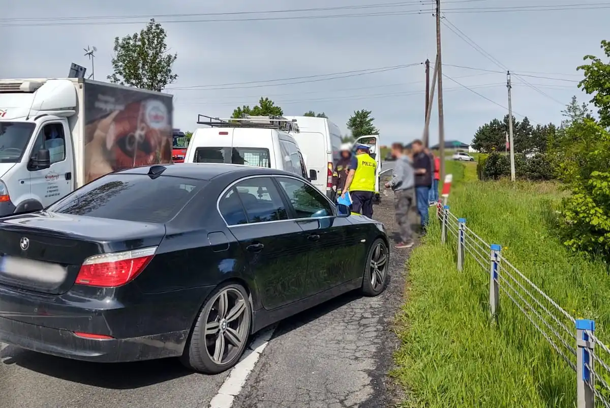 Kraksa w Biczycach Górnych. Zderzyły się trzy pojazdy