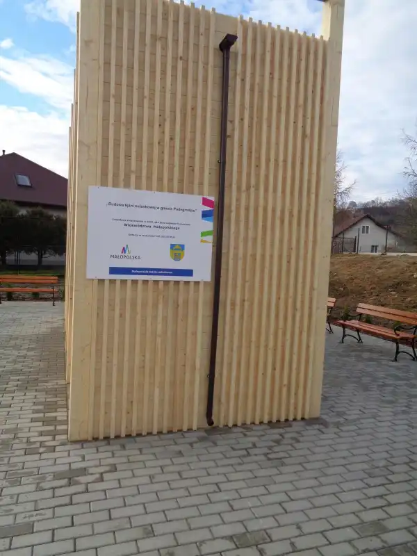 W gminie Podegrodzie powstała pierwsza tężnia solankowa