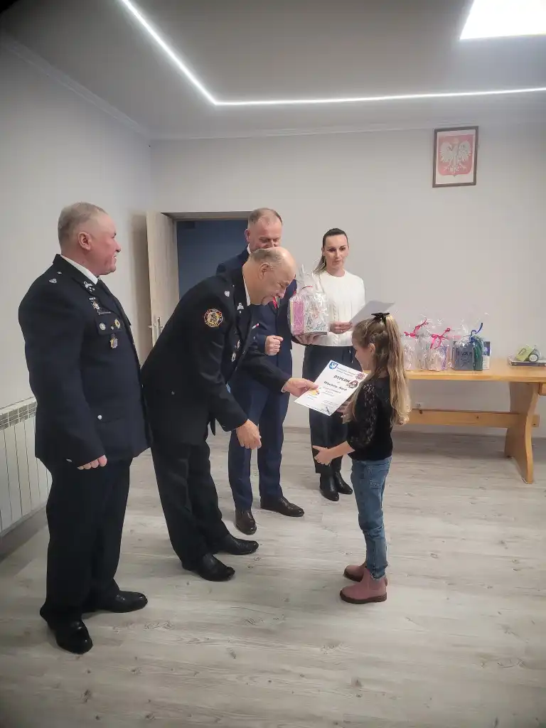 Gminny Ogólnopolski Strażacki Konkurs Plastyczny. Uroczystość wręczenia nagród w Dominikowicach