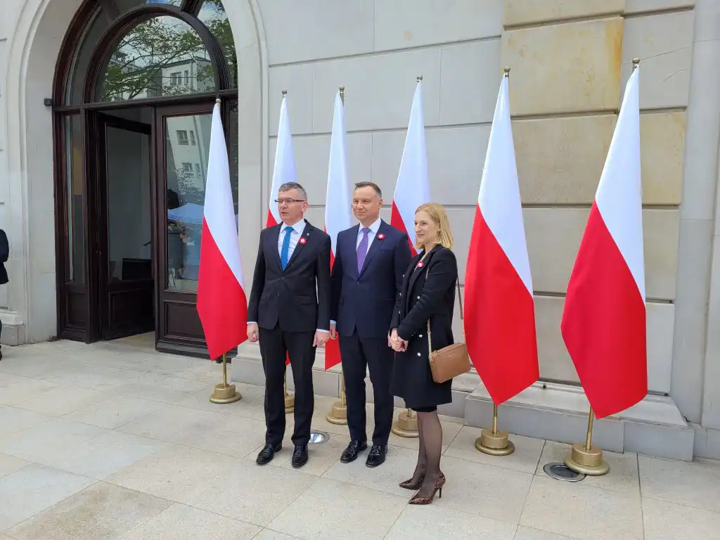 Obchody Święta Narodowego Trzeciego Maja w Warszawie i w Starym Sączu