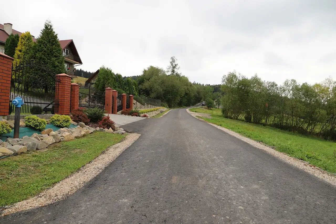 Gmina Limanowa: Dobiegła końca realizacja jednej z inwestycji drogowych