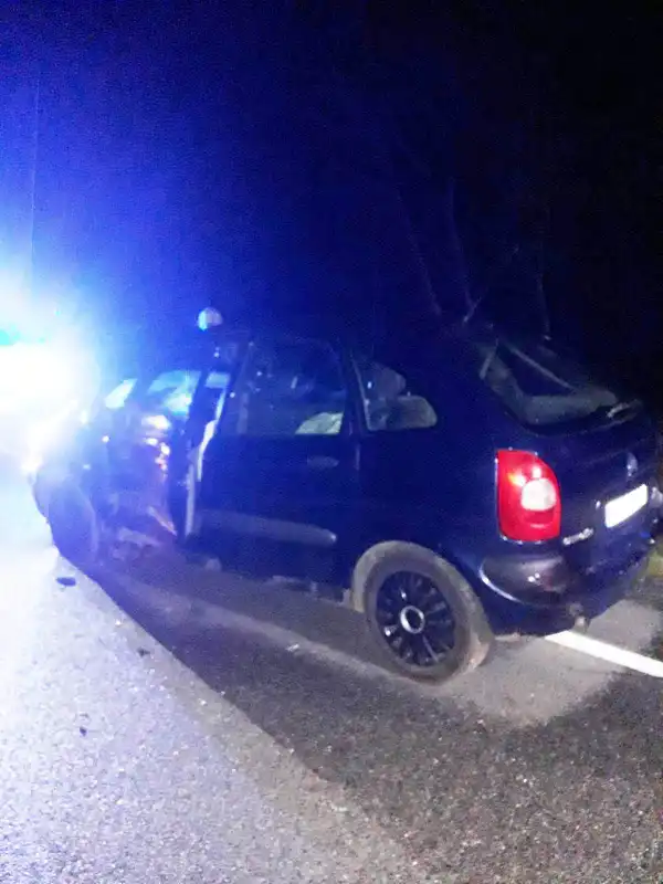 W Barcicach zderzyły się dwa pojazdy osobowe. Jednego z kierowców nie było na miejscu zdarzenia