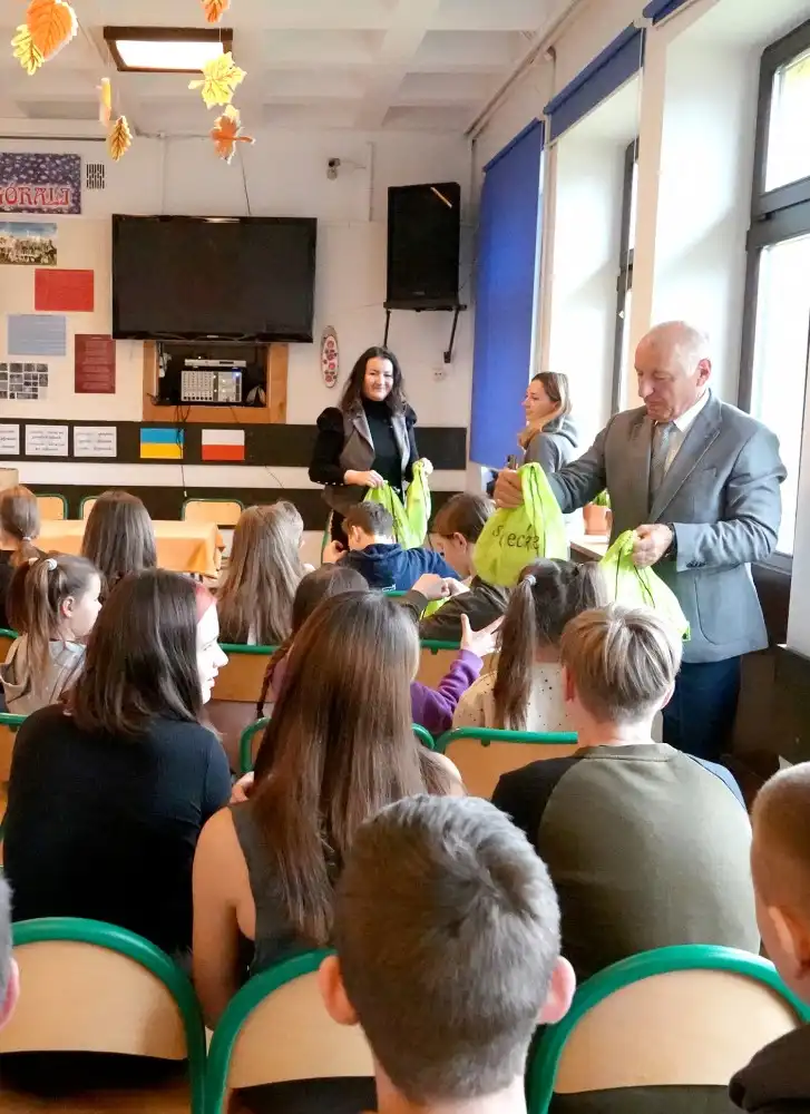 Starosta nowosądecki odwiedził dzieci z Ukrainy przebywające w Domu Wczasów Dziecięcych w Piwnicznej-Zdroju