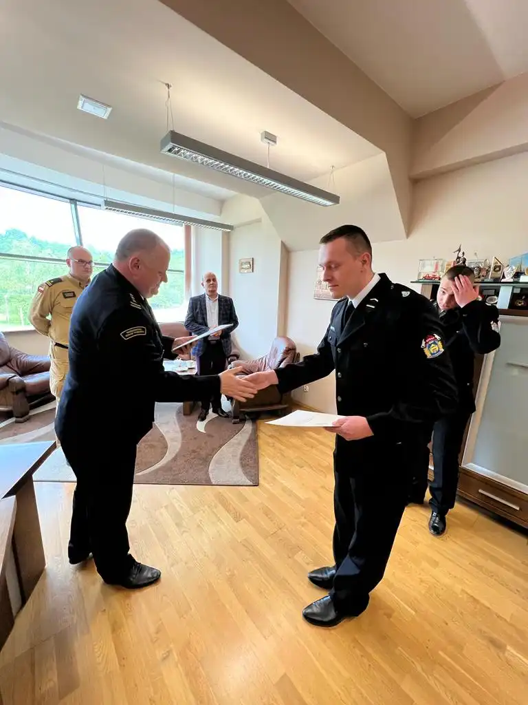 Strażacy z OSP Podegrodzie uratowali życie starszemu mężczyźnie