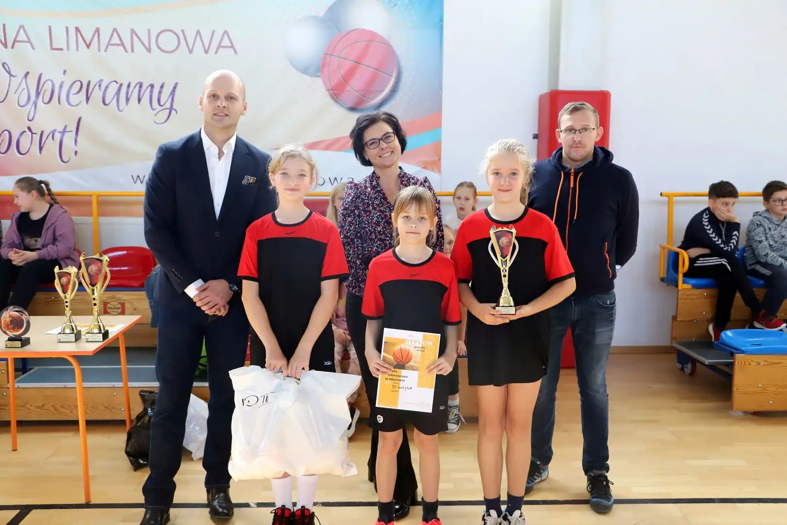 Koszykarskie zmagania w Pasierbcu. Mistrzostwa Gminy Limanowa pełne emocji