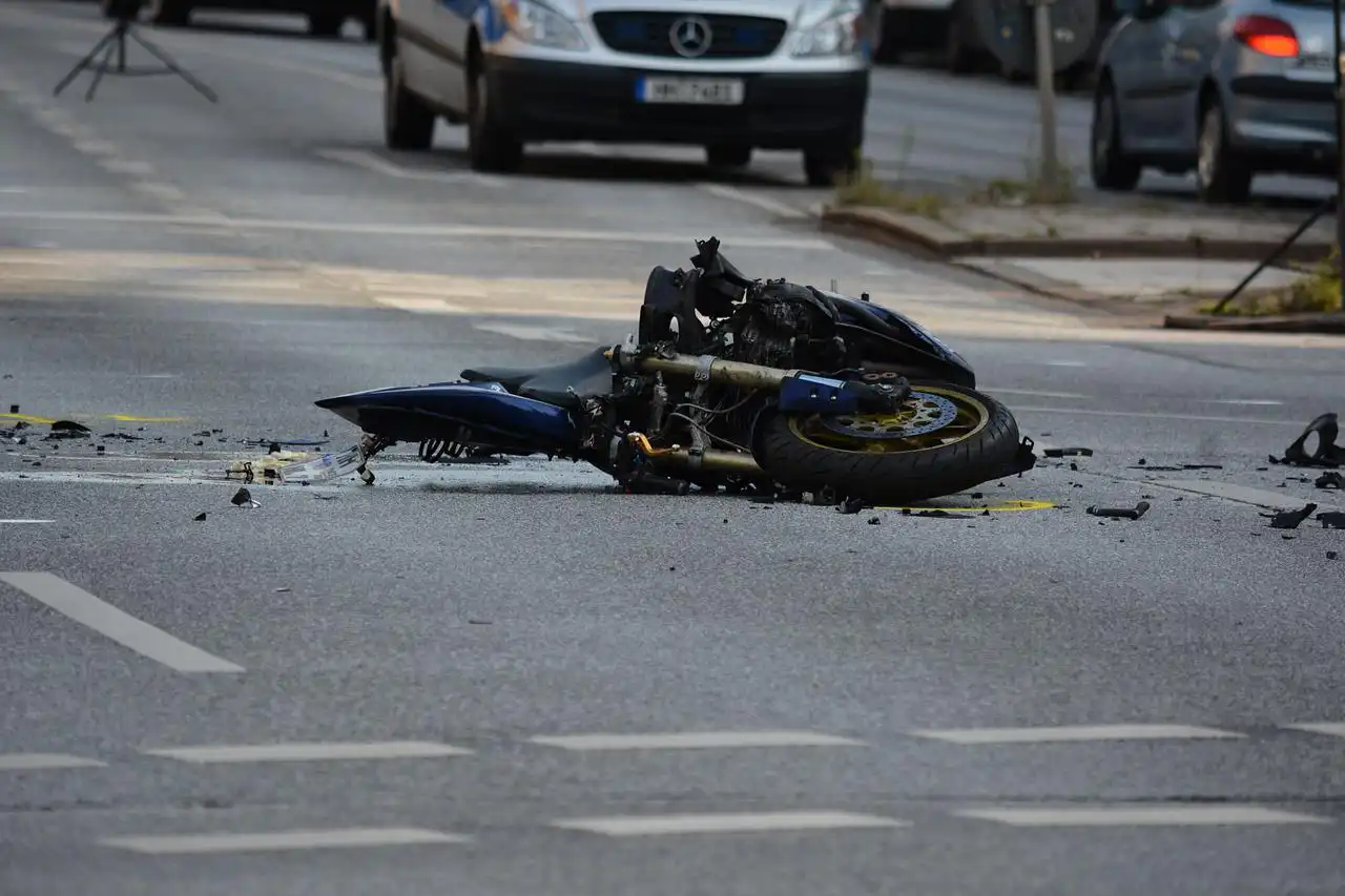 Śmiertelny wypadek drogowy w Starym Sączu. Zmarła 29-letnia pasażerka motocykla