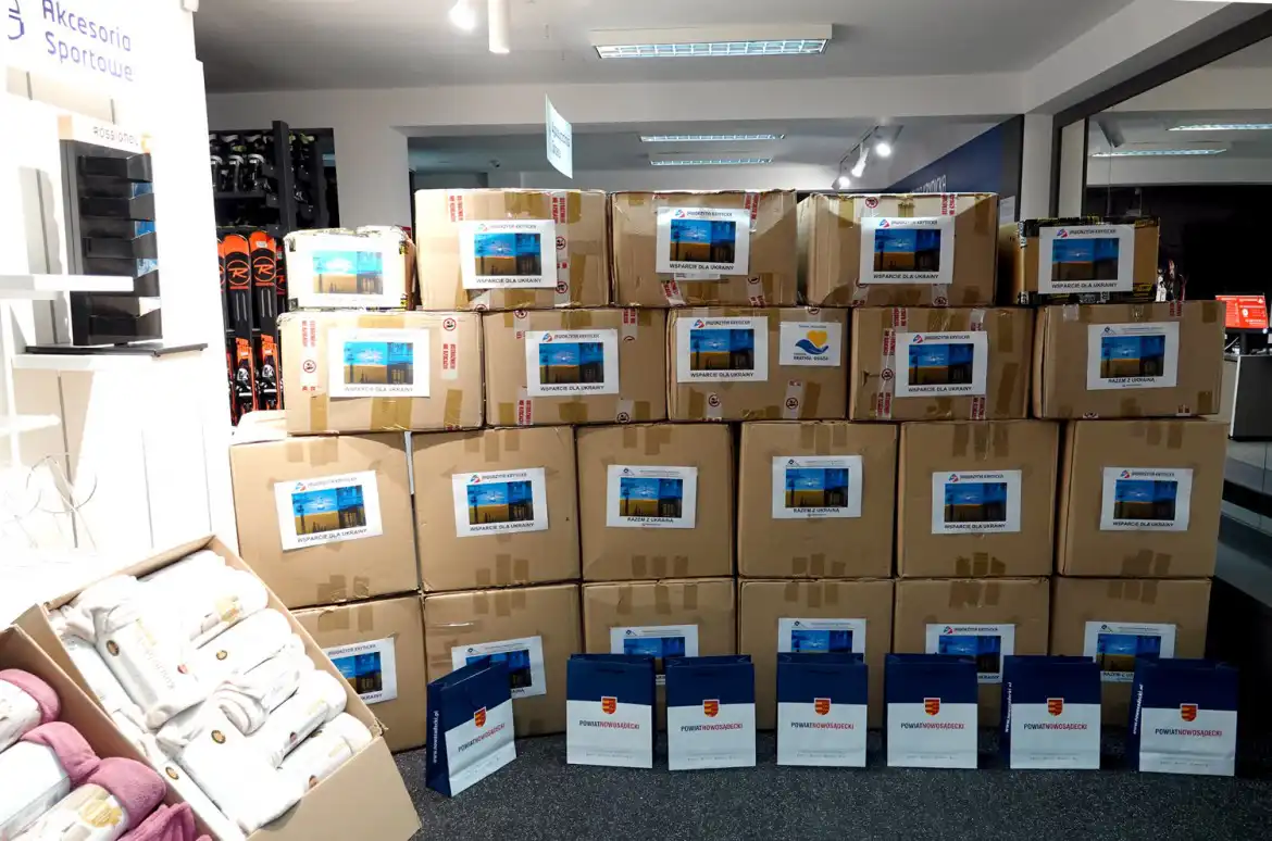 Spółka Kolej Gondolowa Jaworzyna Krynicka przekazała dary dla uchodźców z Ukrainy