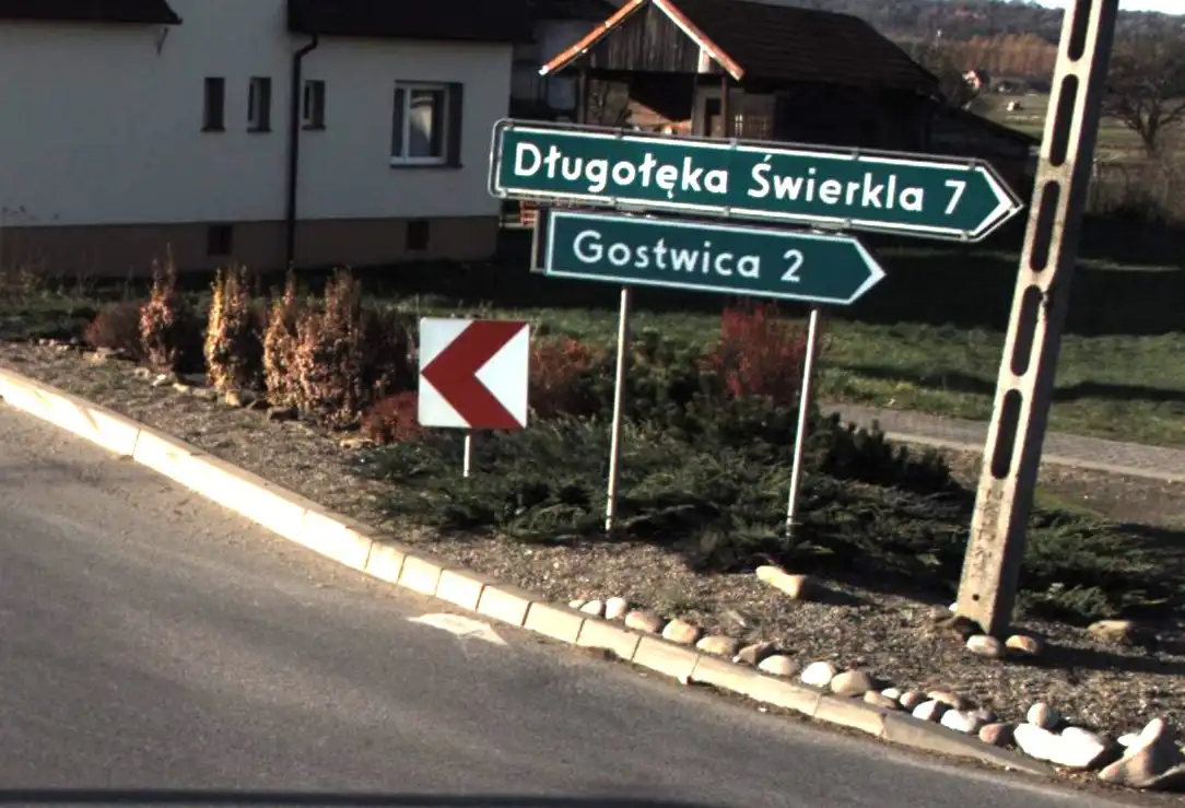 Nowy chodnik w Stadłach, Gostwicy i Długołęce Świerkli. Wybrano projektanta