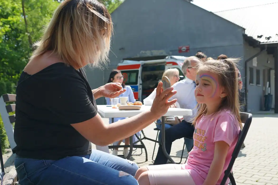 Piknik z okazji Dnia Rodzicielstwa Zastępczego w PZAZ w Nawojowej