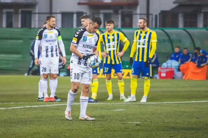 Sandecja pokonuje w Niepołomicach Arkę Gdynia