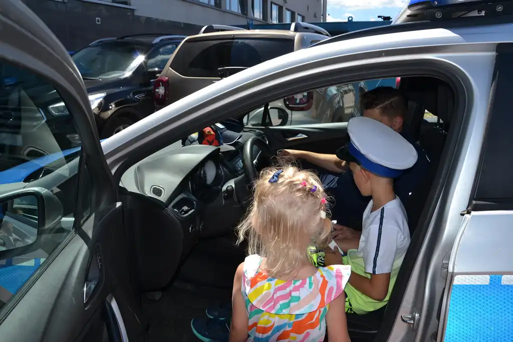 Wizyta małych gości w sądeckiej komendzie