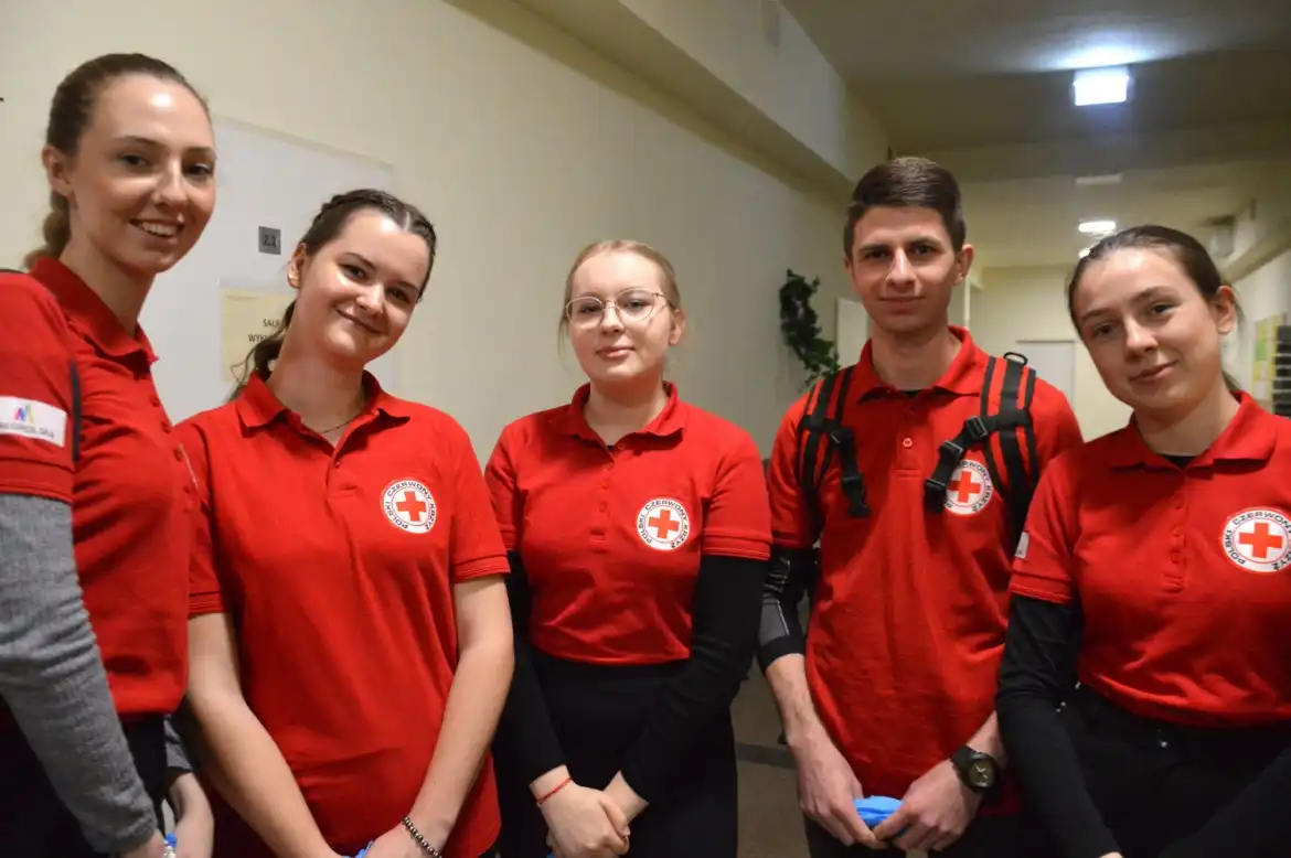 Uczniowie LO w Starym Sączu obronili tytuł Mistrza Powiatu w Mistrzostwach Pierwszej Pomocy