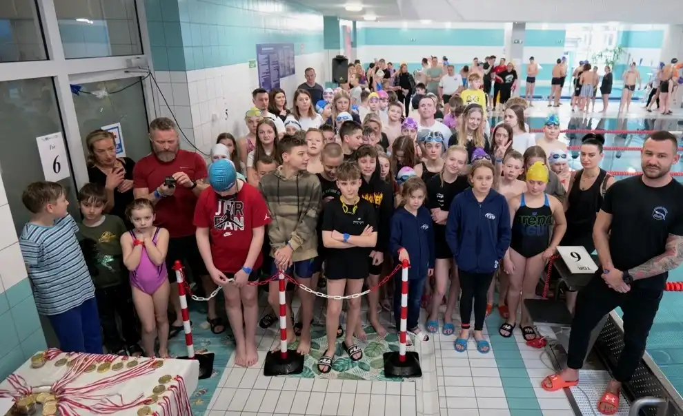 Mistrzostwa Powiatu Nowosądeckiego w Pływaniu. W zawodach uczestniczyło ponad 150 zawodników
