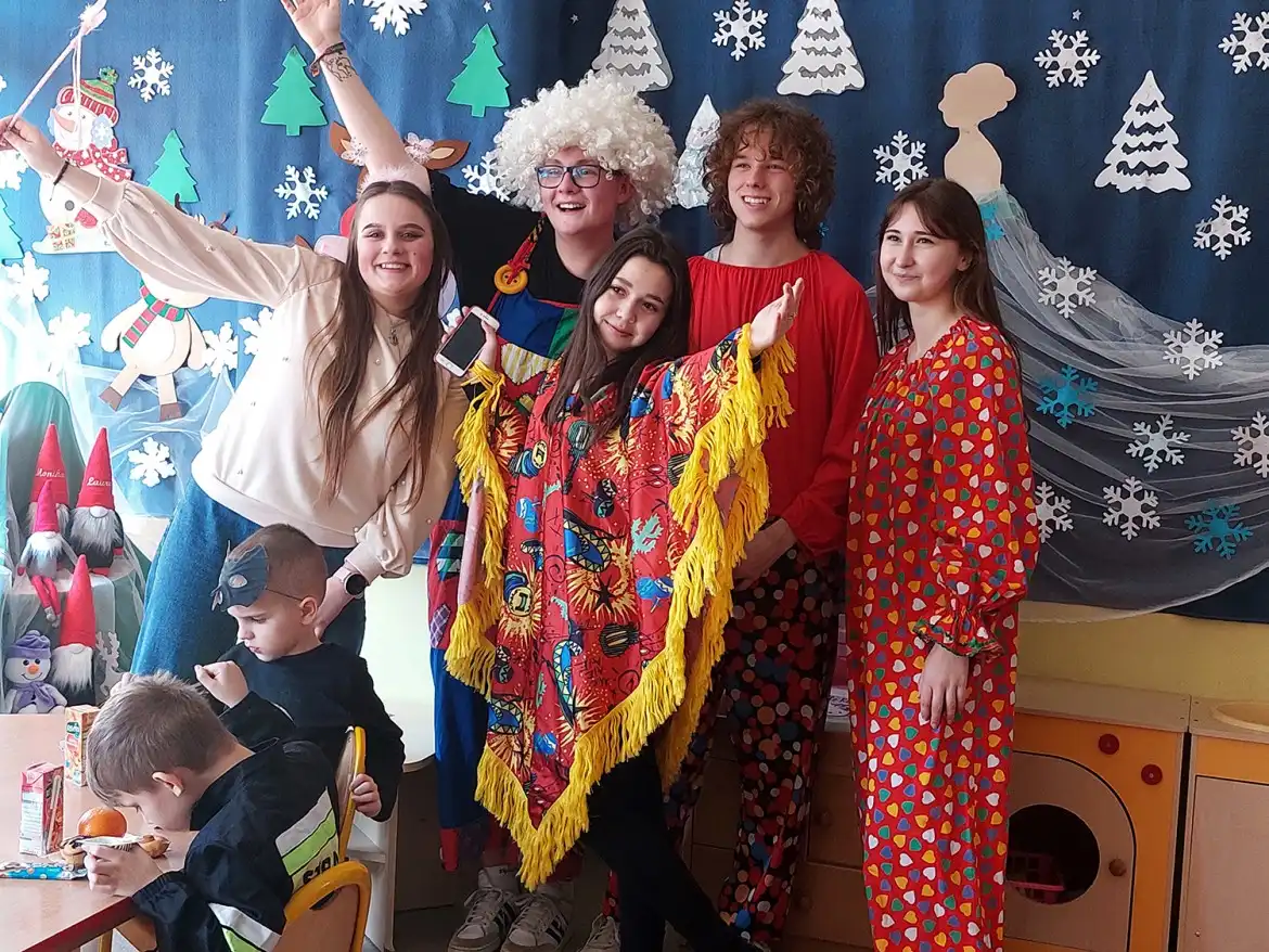 Uczniowie ZS w Starym Sączu zorganizowali zajęcia z animacji dla przedszkolaków