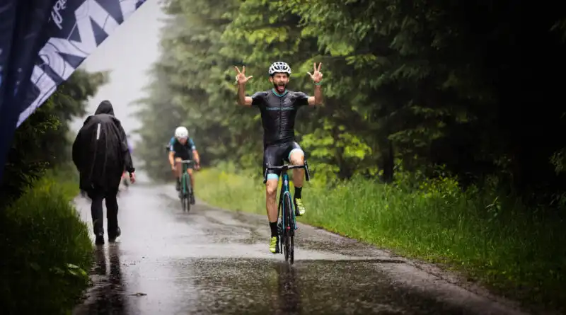 5. Edycja Heboj na Przehybę. W rywalizacji wzięło udział niemal 100 kolarzy z całej Polski