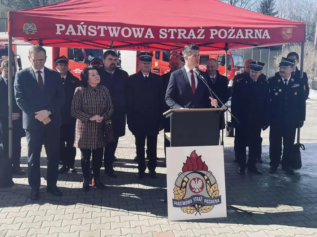 Jednostki OSP z powiatów nowotarskiego, limanowskiego i tatrzańskiego z dofinansowaniem na zakup pojazdów ratowniczo-gaśniczych