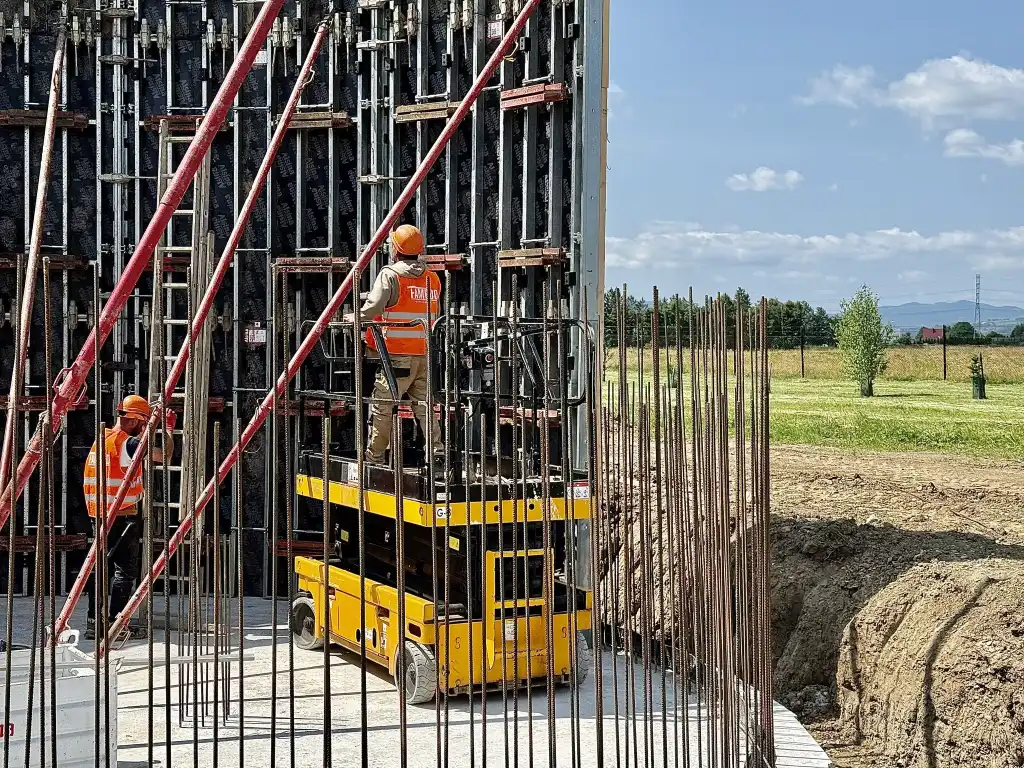 Nowoczesna inwestycja w Świniarsku. Sądeckie Wodociągi budują osadnik koagulacyjny