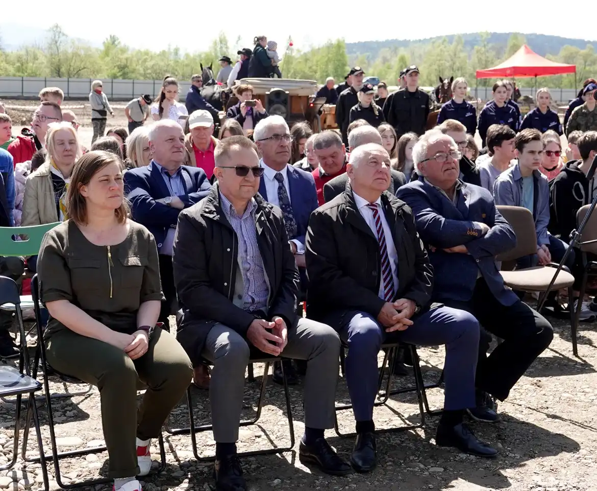 Patriotyczna uroczystość w Stadłach. Świętowano 15-lecie Stowarzyszenia LGD Partnerstwo dla Ziemi Sądeckiej