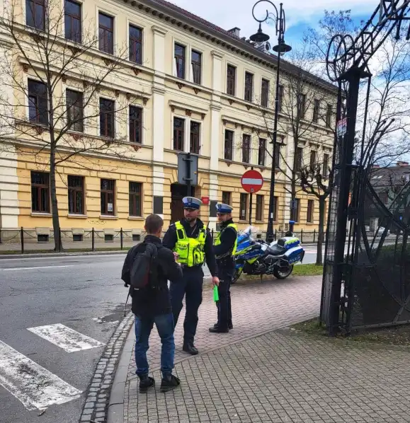 „Bądź Widoczny – Daj Szansę Kierującemu”. Początek wiosny z sądecką drogówką
