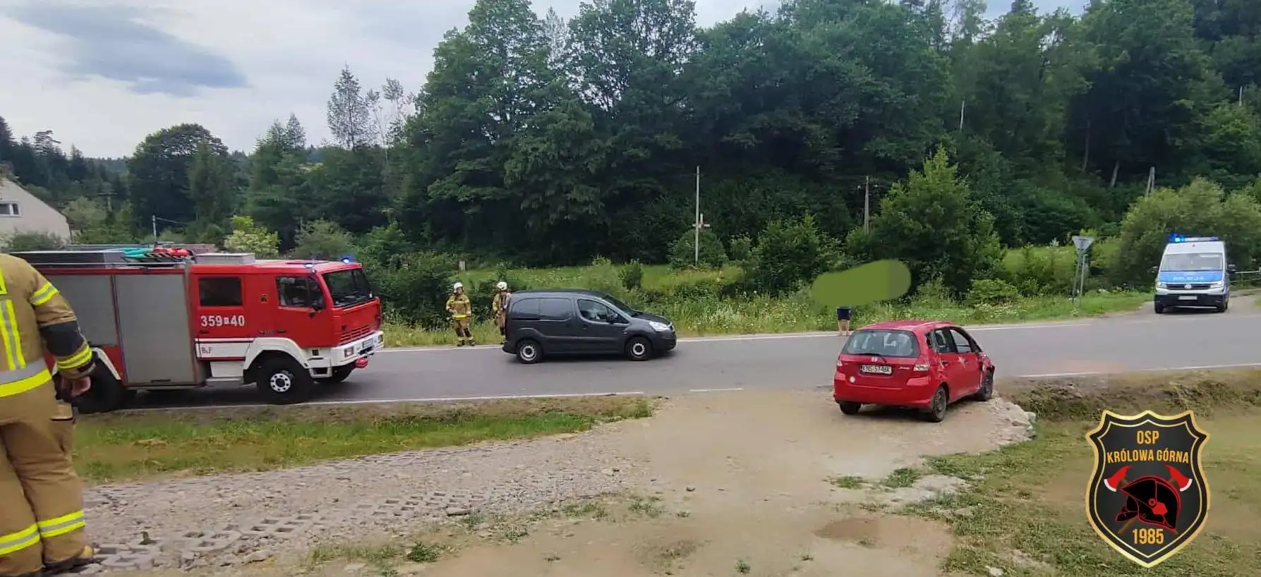 Królowa Górna: Stracił panowanie nad autem. Interweniowały służby ratunkowe