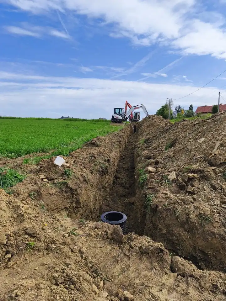 Gmina Biecz inwestuje w kanalizację. Nowe odcinki sieci i kolejne budowy w toku