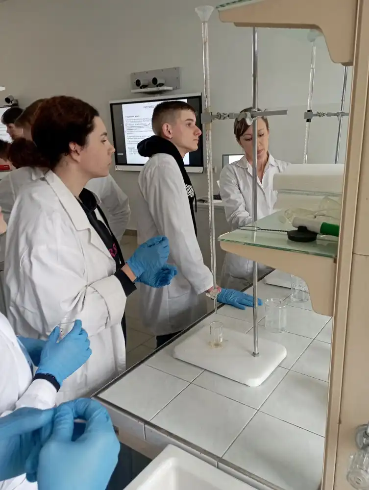 Uczniowie ZS w Starym Sączu uczestniczyli w zajęciach warsztatowych w Uniwersytecie Rolniczym