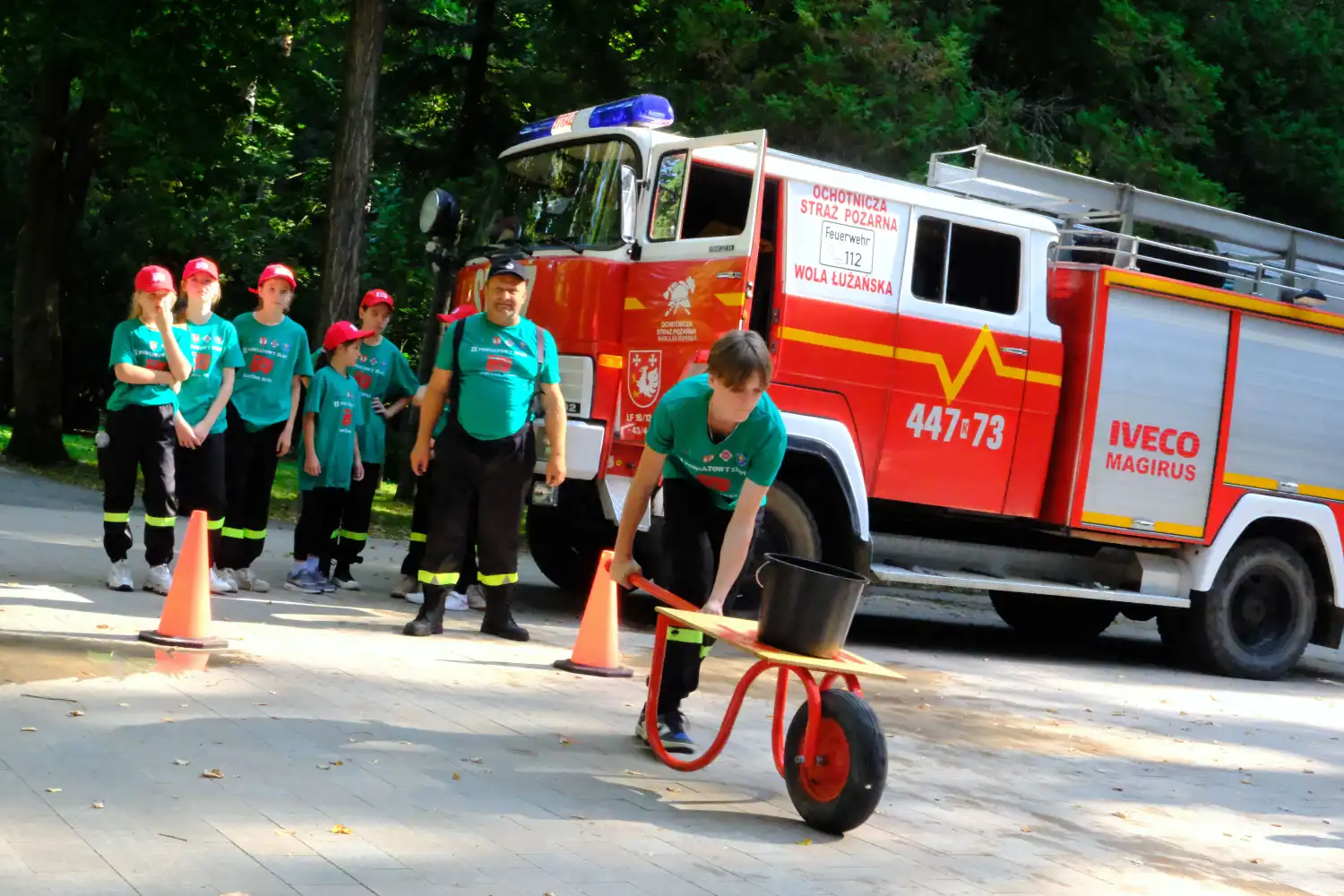 Młodzi strażacy w akcji: II Powiatowy Zlot Drużyn Pożarniczych w Gorlicach