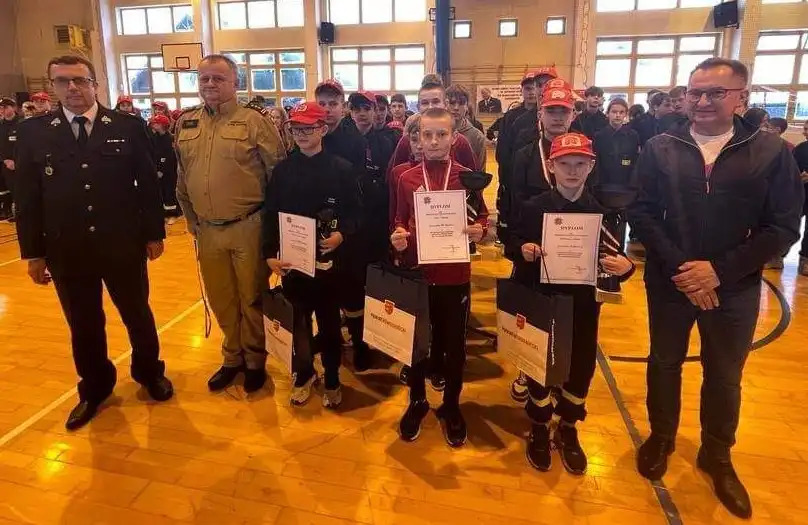 IX Powiatowe Zawody Sportowo-Pożarnicze w Brzeznej. Wzięły w nich udział 93 drużyny