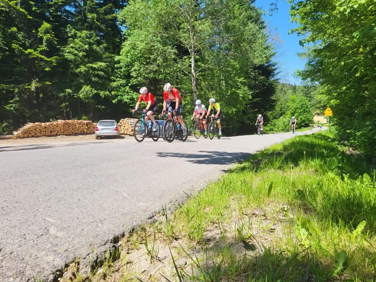 Sądeccy Policjanci dbali o bezpieczeństwo podczas 61. Małopolskiego Wyścigu Górskiego