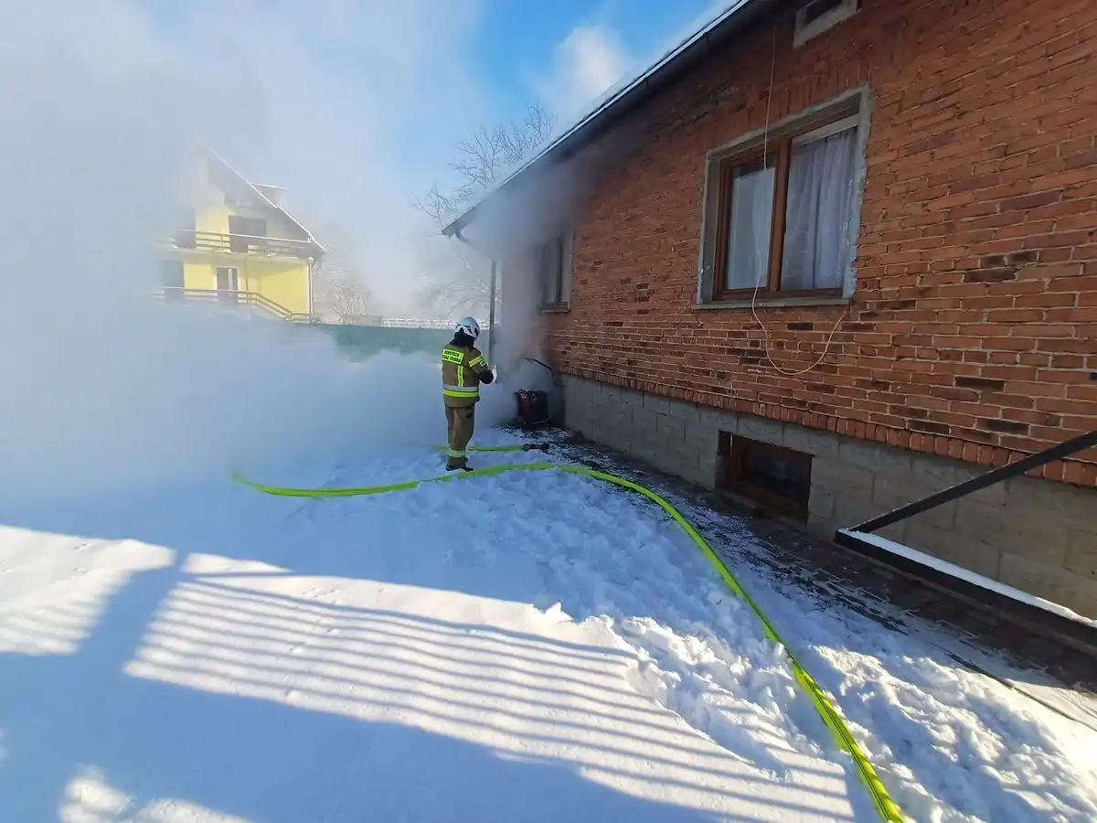 Pożar w Gołkowicach Górnych. Paliło się w kotłowni domu jednorodzinnego