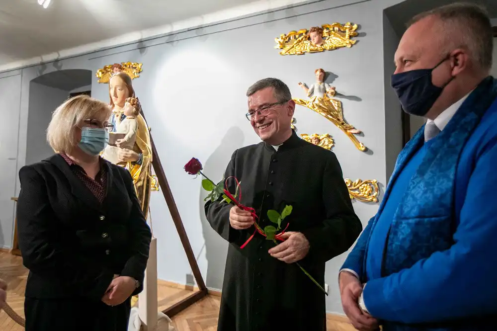 Wernisaż wystawy rzeźb z ołtarza głównego Bazyliki św. Małgorzaty