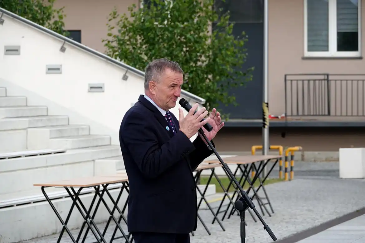 Strażacy ochotnicy z gminy Chełmiec z promesą na zakup sprzętu