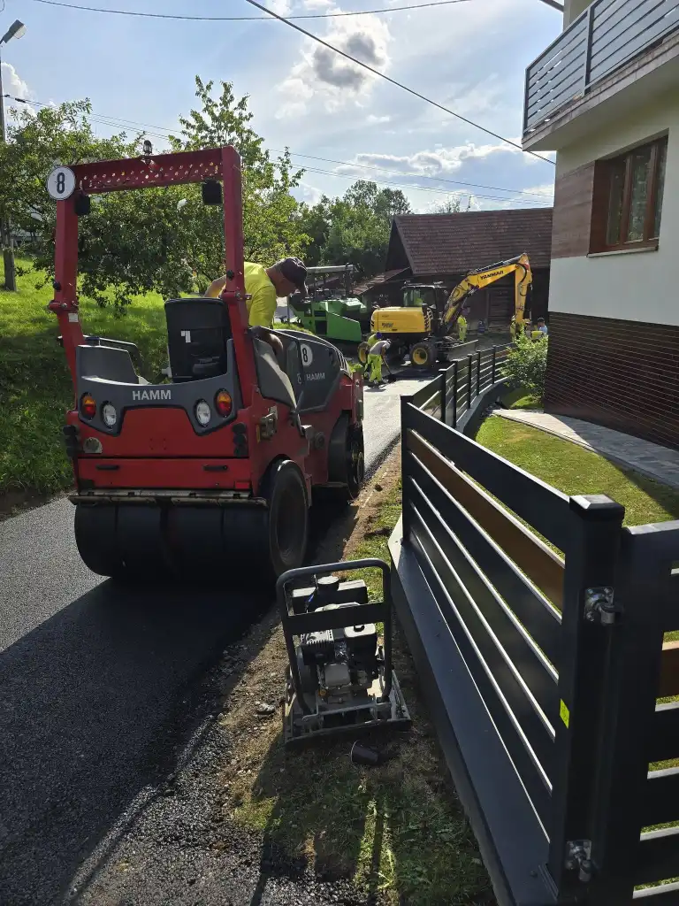 Nowy asfalt w Przysietnicy. Komfort i bezpieczeństwo na ul. Ryterskiej