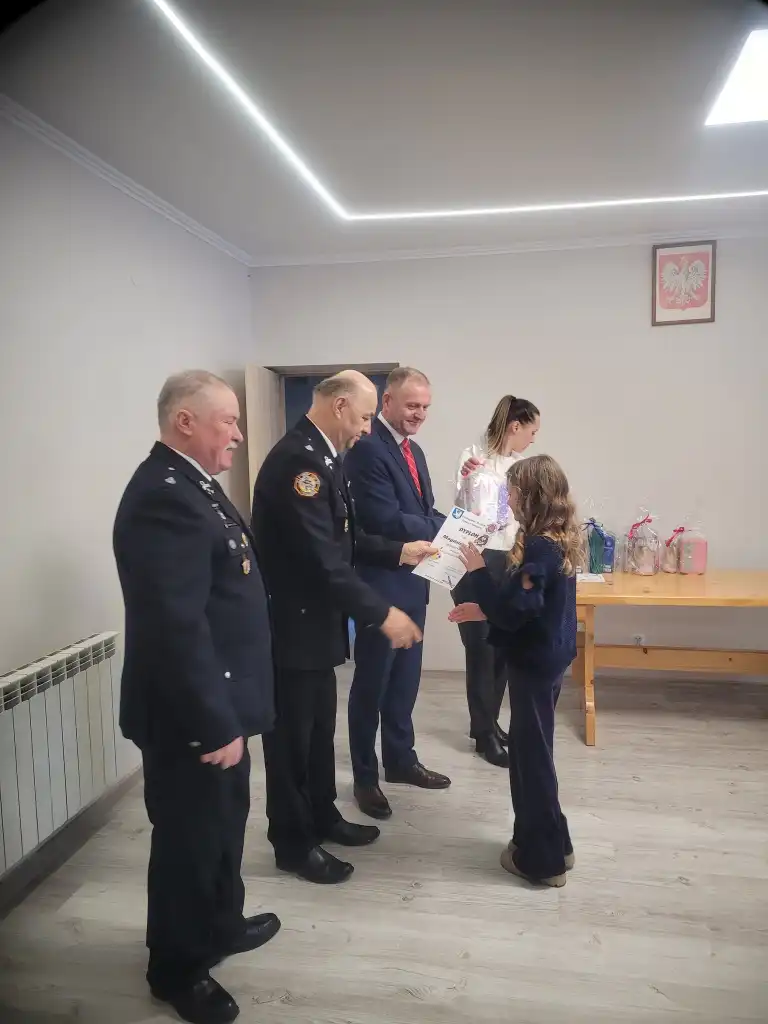 Gminny Ogólnopolski Strażacki Konkurs Plastyczny. Uroczystość wręczenia nagród w Dominikowicach