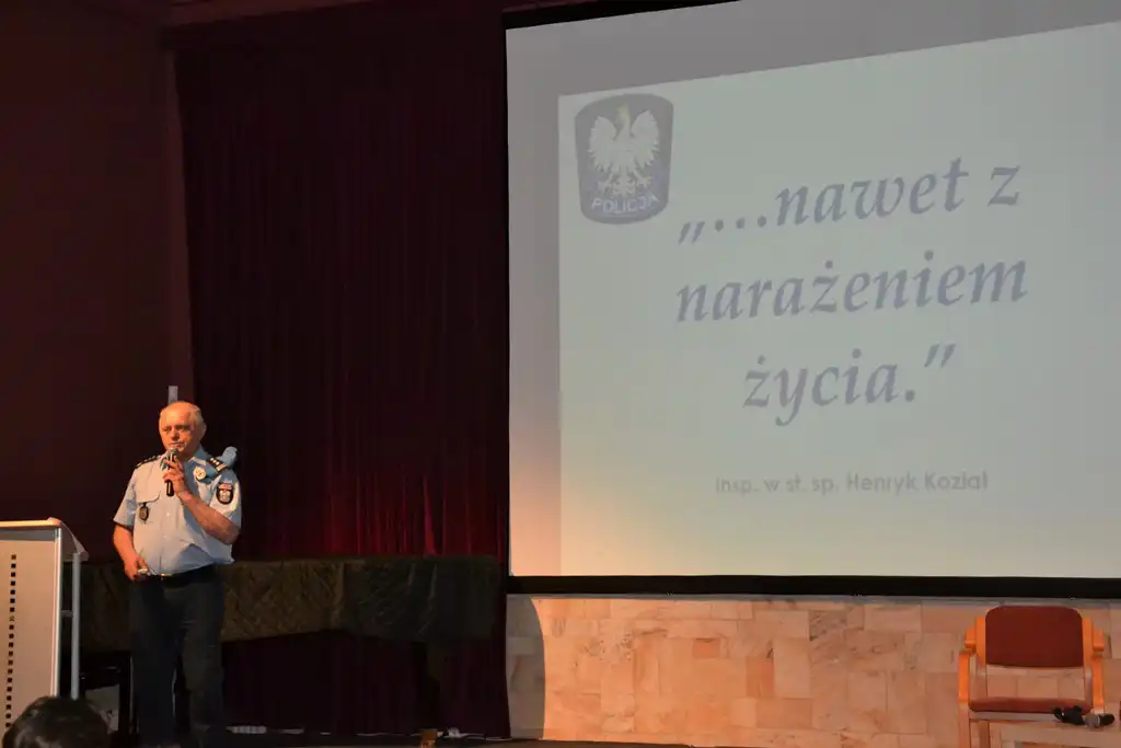 Nowy Sącz: Wystawa poświęcona pamięci poległych mundurowych