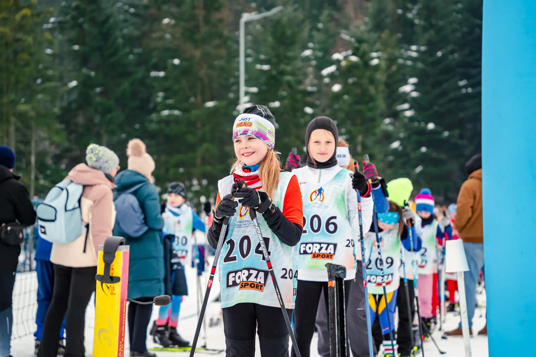 Zimowe emocje na trasach Ptaszkowej. 4. edycja Ligi Małopolskiej w Biegach Narciarskich