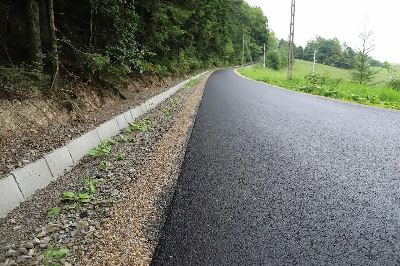 Gmina Limanowa: Dobiegła końca realizacja jednej z inwestycji drogowych