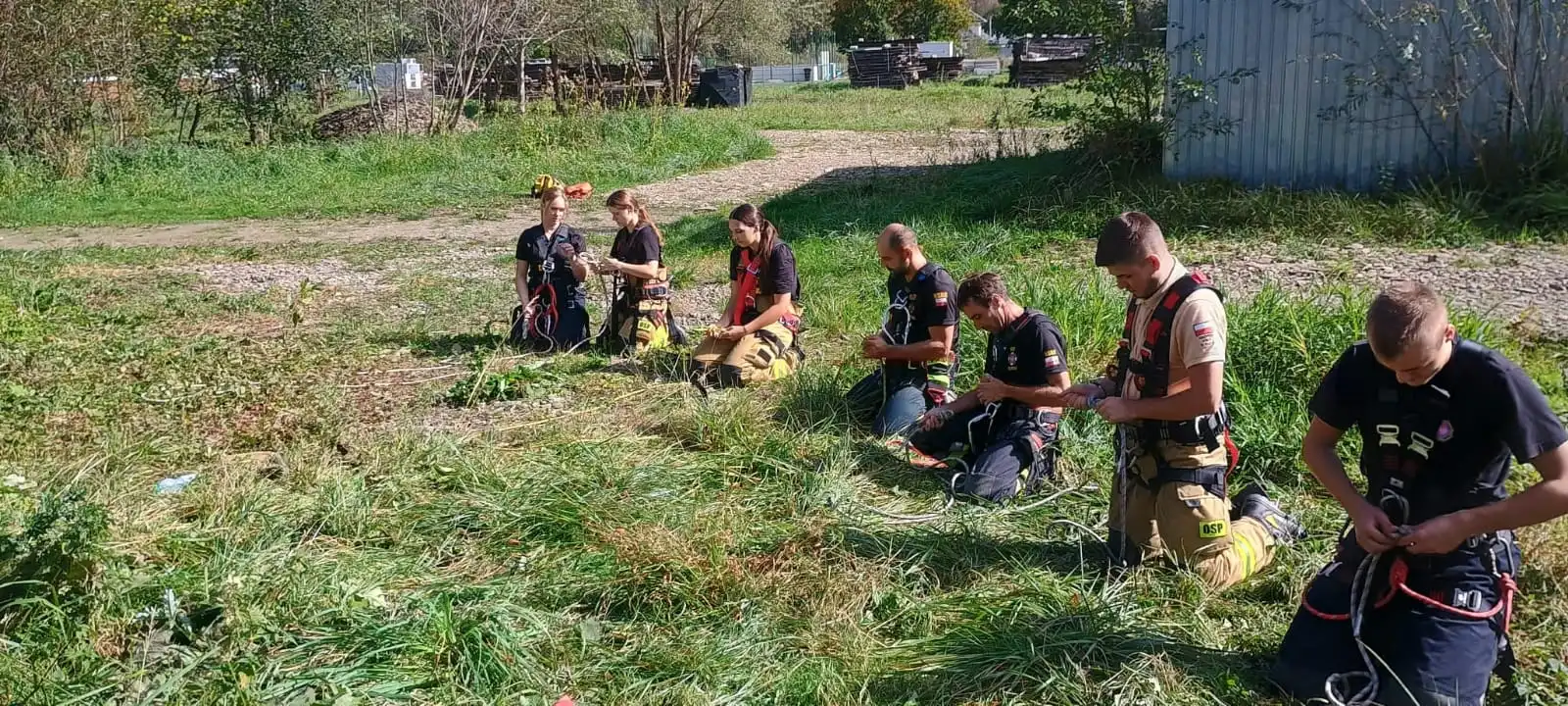 Z komory ogniowej na tor przeszkód. Kursanci OSP w akcji!