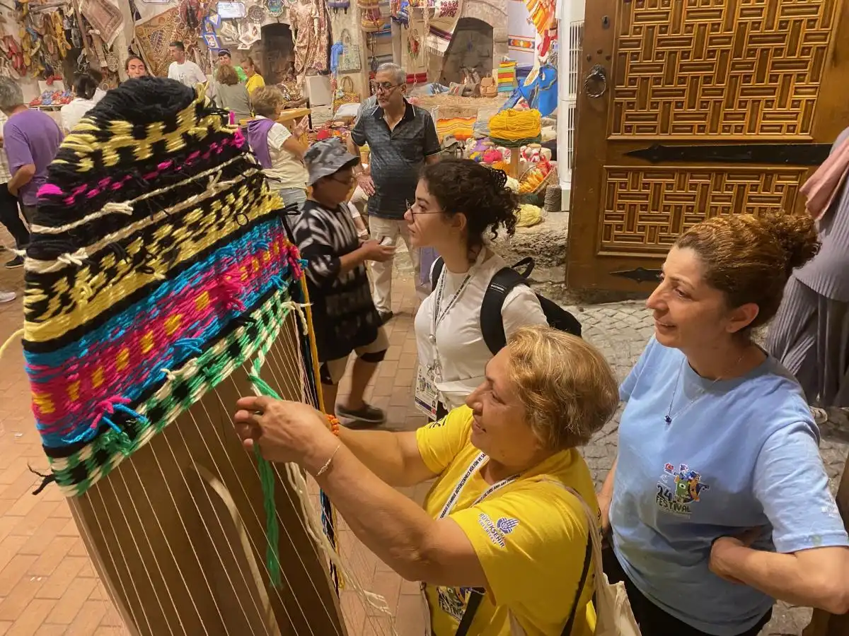 Rękawice furmańskie dotarły do Turcji