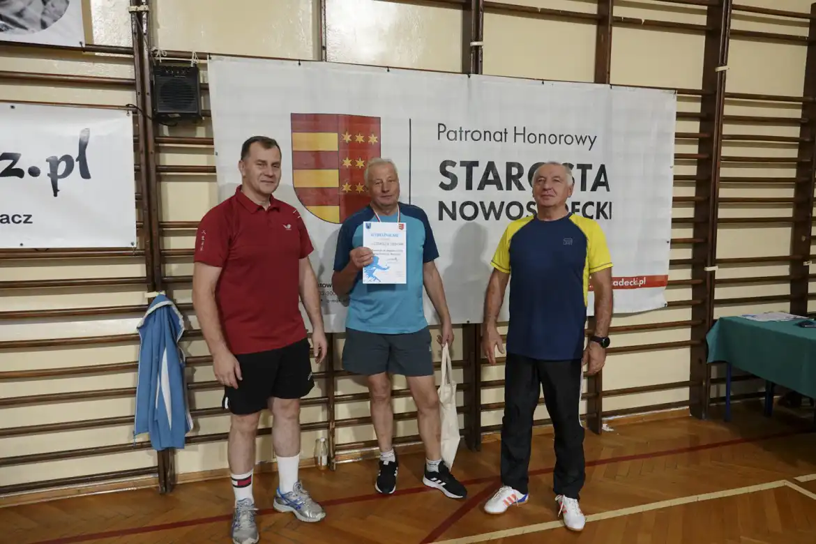 Stary Sącz: Samorządowcy grali w tenisa stołowego
