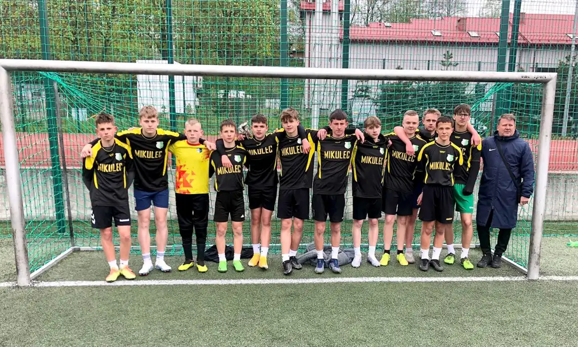 Igrzyska Młodzieży Szkolnej w piłce nożnej. Najlepsi chłopcy z Kamionki