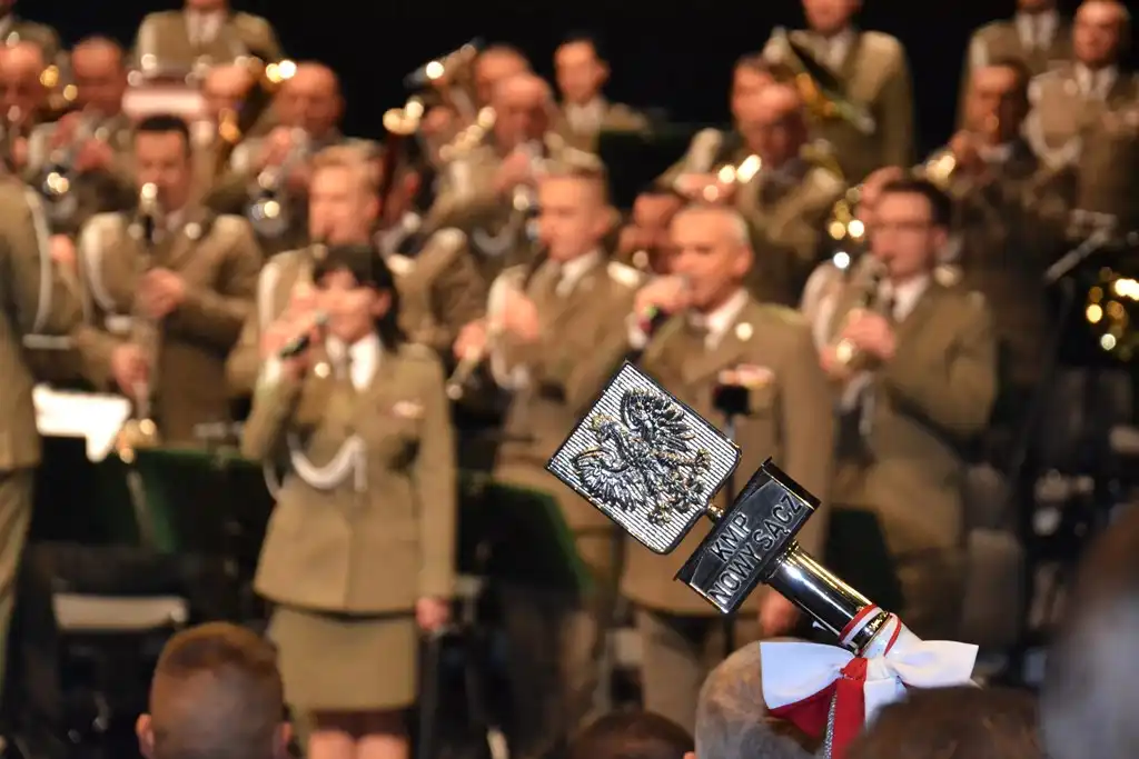 Sądeckie służby mundurowe uczciły Narodowe Święto Niepodległości